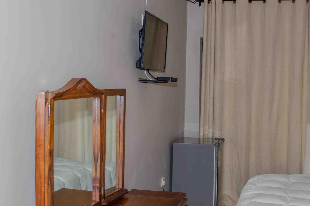 The Graceland Guesthouse Bluff Hill Esterno foto
