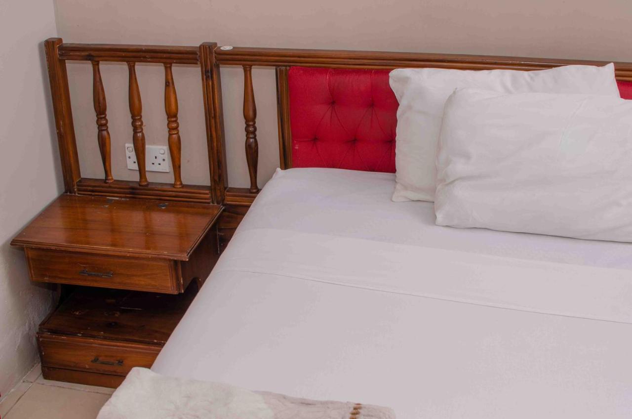 The Graceland Guesthouse Bluff Hill Esterno foto