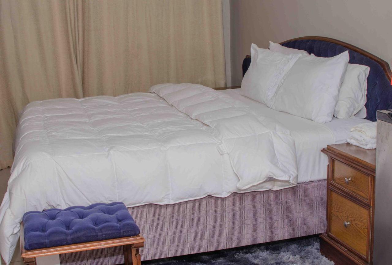 The Graceland Guesthouse Bluff Hill Esterno foto